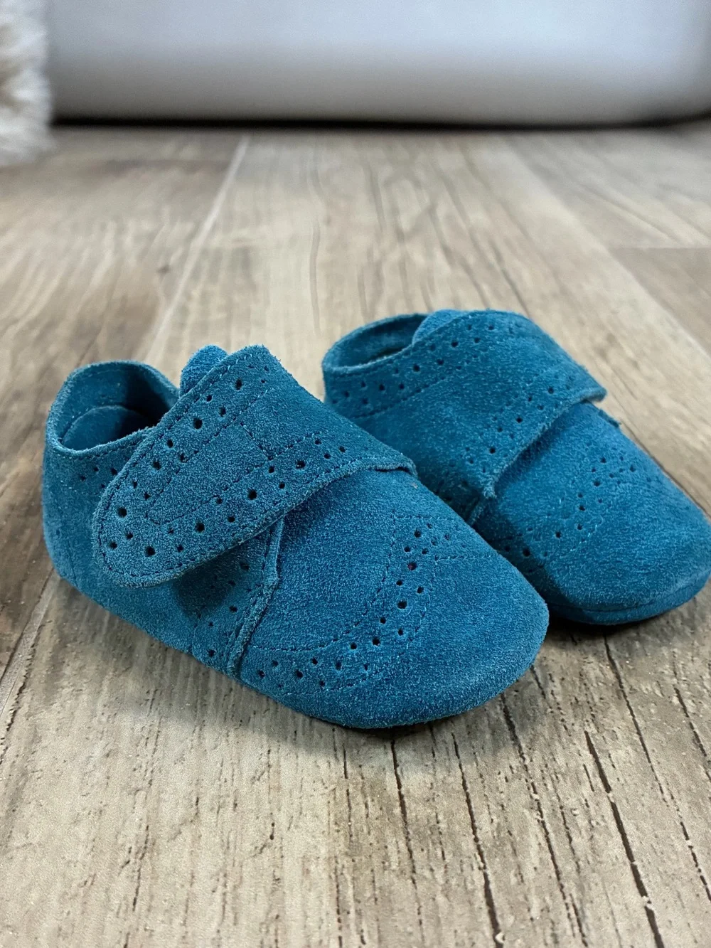 Teal Blue Suede Baby Crib Shoes Brogue Oxford Velcro Soft Sole Size 2